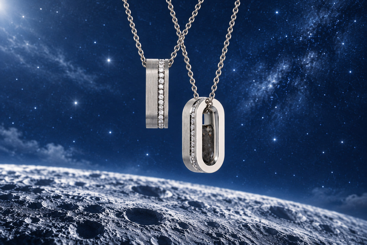 Bild von Weissgoldanhänger mit Diamanten und Mondmeteorit